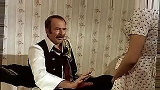 nao_mi_-mia_mei-dildo-fuck