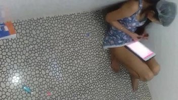 nena colombiana negra quiere ganar dinero y muestra su conjo