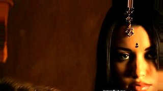 ankita-dave-web-series-with-play-with-friend-wife-pussy-while-dinnet