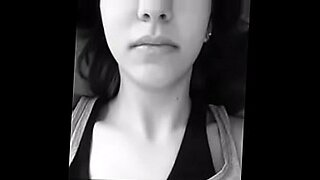 mom-and-sister-sleping-video