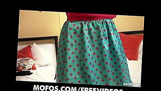 japan-asian-poop-close-camera-download-mp4