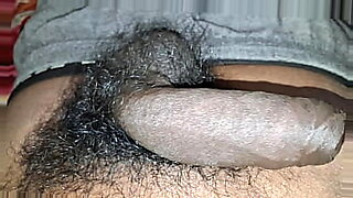 sister-give-handjob