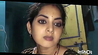 ভাই-লুকিয়ে-বোনের-কাপড়-খ