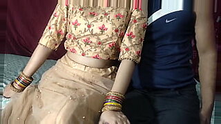 korean-girl-boobs-press-while-sleeping