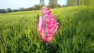 বলিউড-নাইকা-রেসমিকা-চেক্