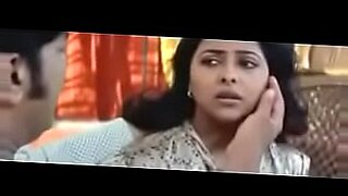 sister-focused-daddy-to-fuck-her-in-her-room