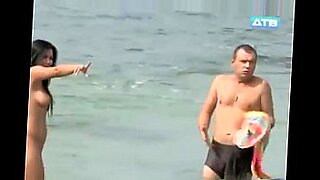 indian-transgender-fucks-a-girl