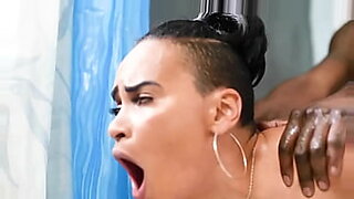 he-mede-me-squirt-in-private-video-room