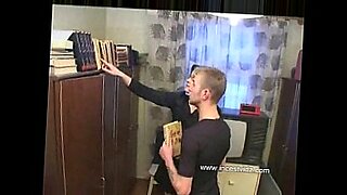papi-fucked-hot-juicy-oily-big-booty-bimbo-milf-neighbor-in-ripped-jeans-his-wife-is-clueless-omg