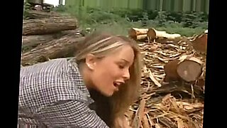 which-country-that-big-bombom-of-grils-are-many