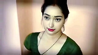 indian-mom-sleeping-his-son-try-sex-in-night-sleeping-time-in-back-mother-bed-hd-vedio