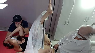 xxx-shaving-in-pussy