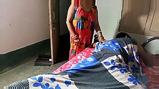 भाइ-र-बहिनी-ले-चिकेको