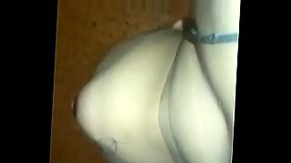women-kissing-removing-clothes-of-woman