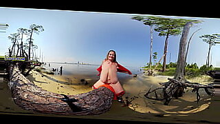 peeing-hidden-cam