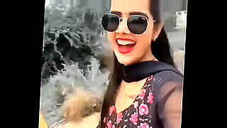 හිංදි-ෙසකස්