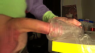 vagina-pink-solo-mastubation