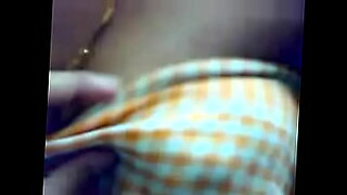 lesbians-making-out-with-tounge