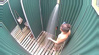 korean-showering