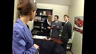 kinky-sofia-handjob