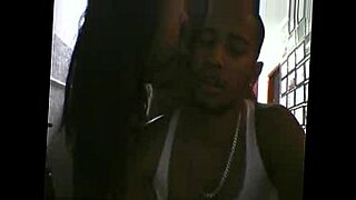 tirando-virgindade-de-menina