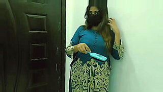 মুখের-দুধু-খাওয়ান