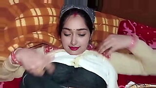 mere-pati-ke-jane-ke-baad-noukar-ne-mujhe-choda
