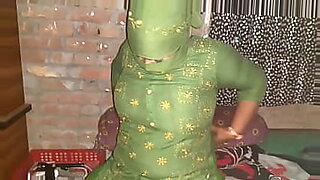 l-want-to-see-omukazi-nga-a-lina-efuli-nga-bamuzina