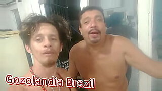 xxx-4-na-babae-1-na-lalaki