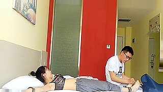 jav wife manami komukai cfnm rimjob massage clinic