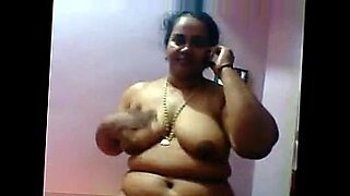 masturbating-babe
