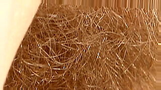 mum-cut-pulling-her-some-stick