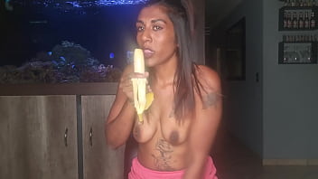 tube porn banana play