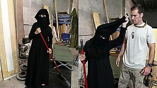 arab girl bastinado