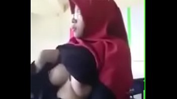 tudung jilbab bugil