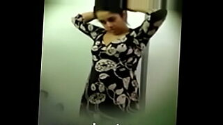 unexpectedly-i-captured-secretly-my-bhabhi-pussy-video