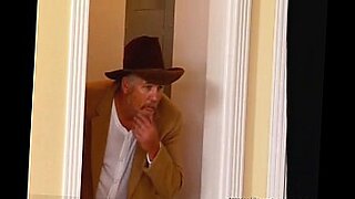 spy-camera-in-toilet-girls-pooping