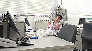 office lady in pantyhose fucked hard getting creampie on the desk in the office