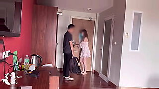 girls-pee-on-bed-while-sleeping