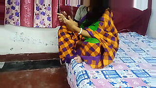 blue-saree-removing