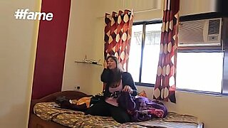 sex-dedah-nurparida-sunda-indonesia-di-hotel-citra-grend