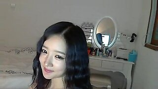 bangladeshi girl masturbating on webcam