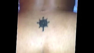 ينيك-امه-جنبا-ابوه-في-الغزفه-في-الليل