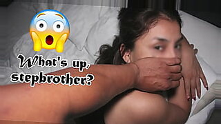 the-boy-sleep-te-bed-handjob