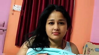 दुपट्टा-ओढ़कर-वीडियो-कॉल-क