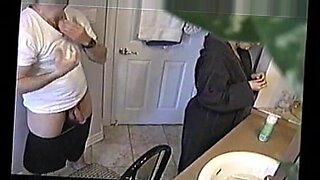 xxx-shaving-in-pussy
