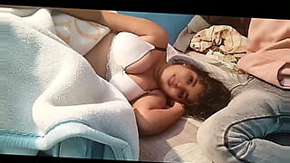 masterbating-in-bathroom-disturbe