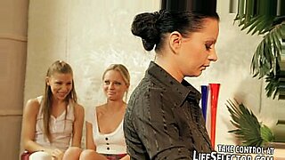 png-girls-playing-with-tham-self
