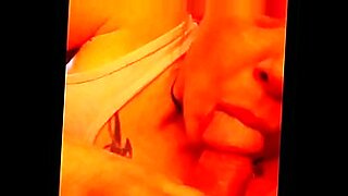 step-mom-moaning-in-hindi
