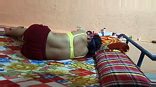 women-vargin-in-knickers